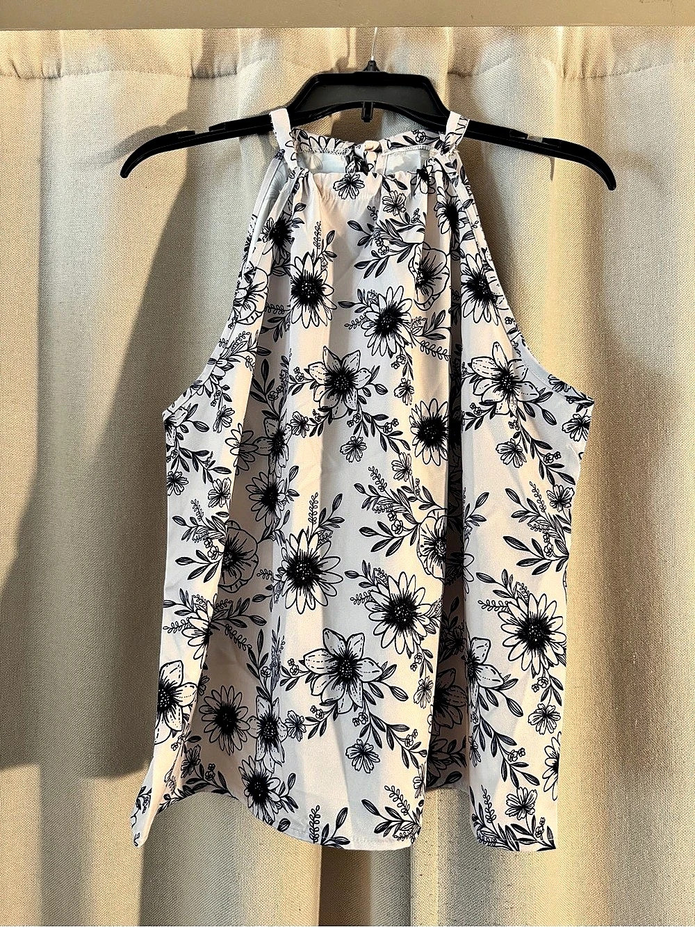 SHEIN Floral Halter Blouse in White & Black Size Medium